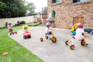 Lilly Pilly Early Learning Centre - Child Care 4